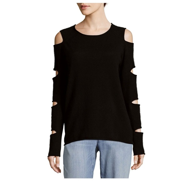 Skull Cashmere sweater with open sleeves. - Picture 4 of 4